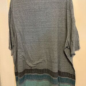 Gray and Teal Men's Short Sleeve Tee